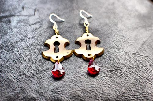 Escutcheon Earrings with Fucshia Swarovski Crystals